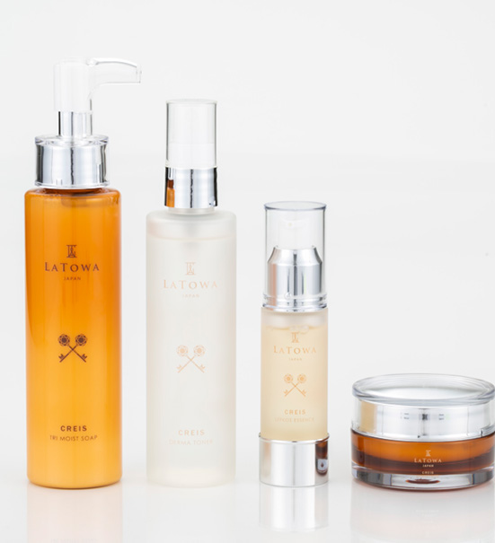 LA TOWA化粧品